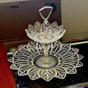 2 Tier Serving Tray / Pastry Tray / Tid-Bit Bowls Federal Glass Petal Clear